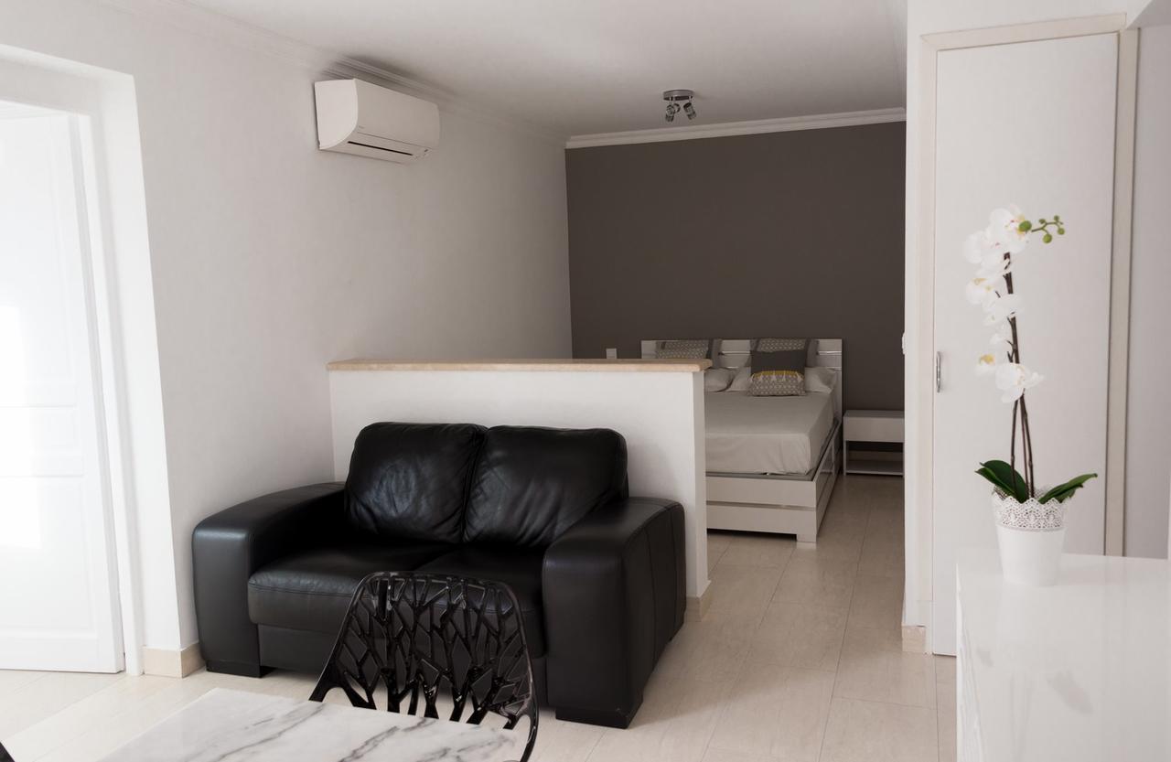 Hotel et Appartements Reine D'Azur Roquebrune-Cap-Martin Exterior foto